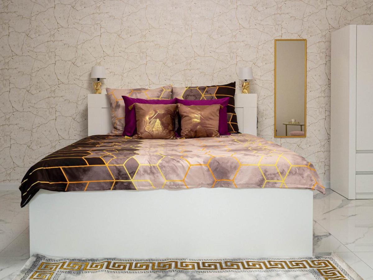 Apartament Gold Aleja Nmp 8 - Free Parking Ченстохова Экстерьер фото